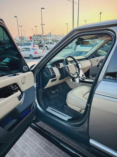 رنج روفر فوج خليجي صبغ وكاله Land Rover Range Rover P400 SE 2020 - GCC Specs-17