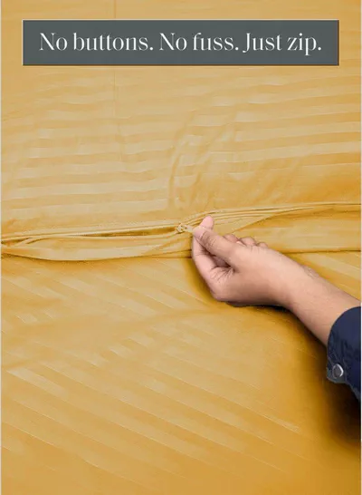 Premium Striped Duvet Set All Season – 6-Pieces Set Gold | King Size 220x240 cm | Ultra-Soft, Wrinkle-Resistant & Made in Dubai | Includes Duvet Cover, Fitted Sheet (200x200 cm) & 4 Pillowcases (50x70 cm)-4