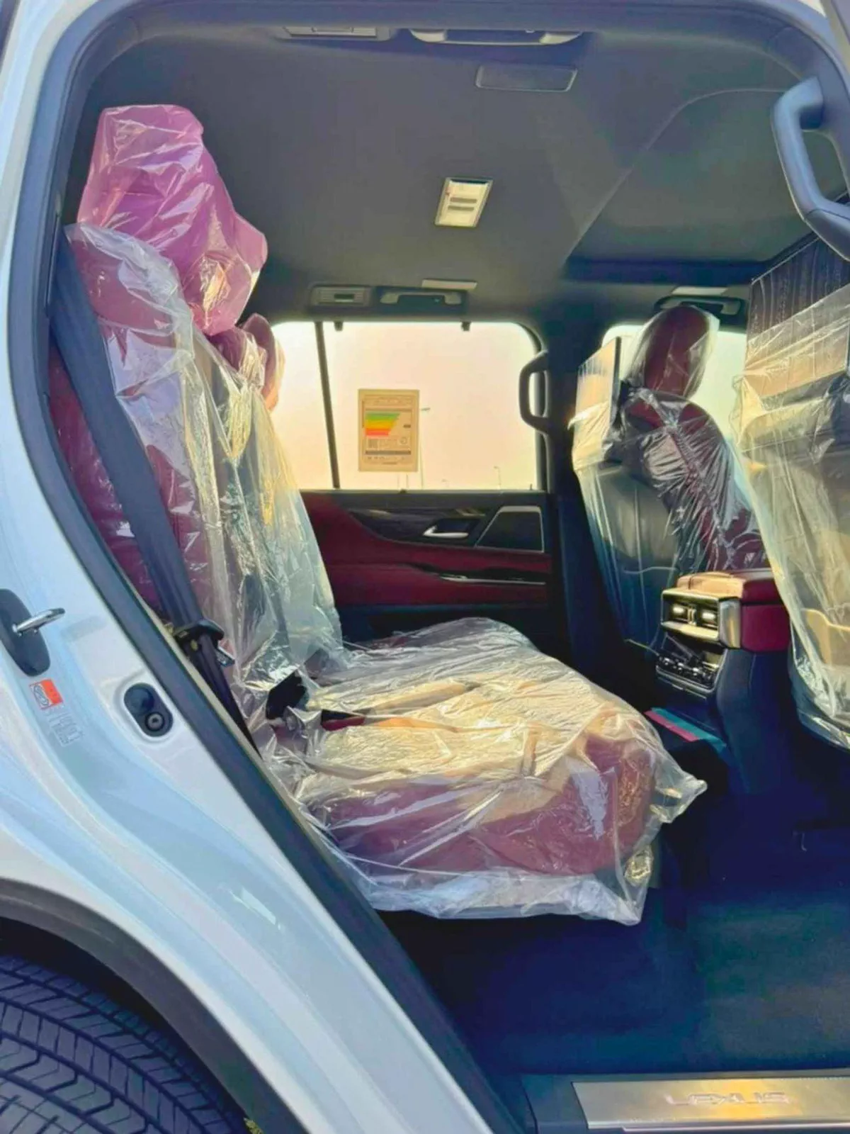 Lexus LX700h SIGNATURE || AUTOPARK | 3.5L HEV V6 | 360*CAMERA | SUNRROF | LETAHER WITH PWR SEATS (CODE # LX7S1)-14-0