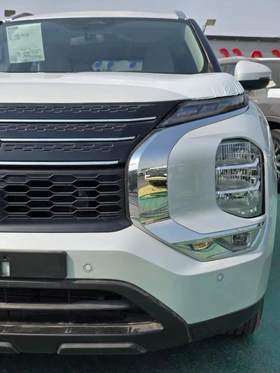 Mitsubishi Outlander M-LINE 2.5L 2026-5