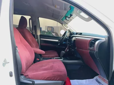 2025 Toyota Hilux SR5 - GCC Specs - Brand New!-12