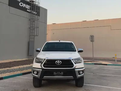2025 Toyota Hilux SR5 - GCC Specs - Brand New!-2