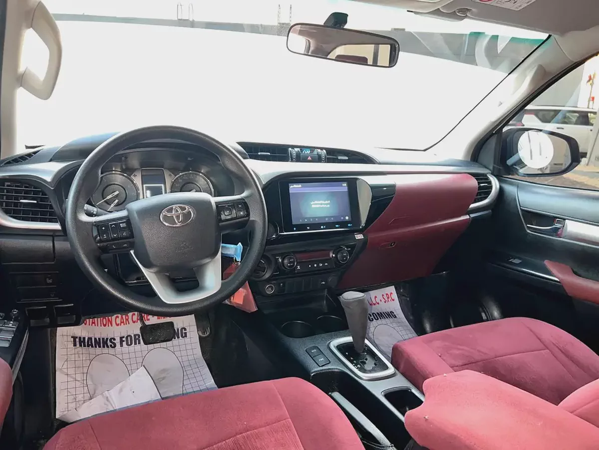2025 Toyota Hilux SR5 - GCC Specs - Brand New!-15-15