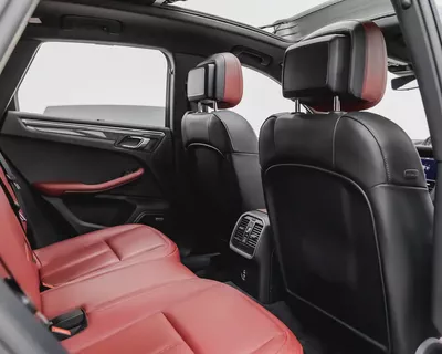 PORSCHE MACAN - 2024 - GCC - FSH - WARRANTY TILL JULY 2027 - EXCELLENT CONDITION-17