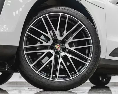 PORSCHE MACAN - 2024 - GCC - FSH - WARRANTY TILL JULY 2027 - EXCELLENT CONDITION-19