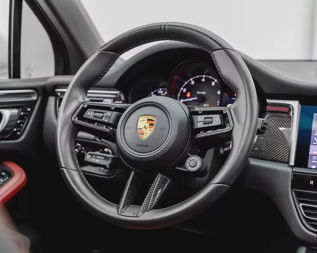 PORSCHE MACAN - 2024 - GCC - FSH - WARRANTY TILL JULY 2027 - EXCELLENT CONDITION-9-9