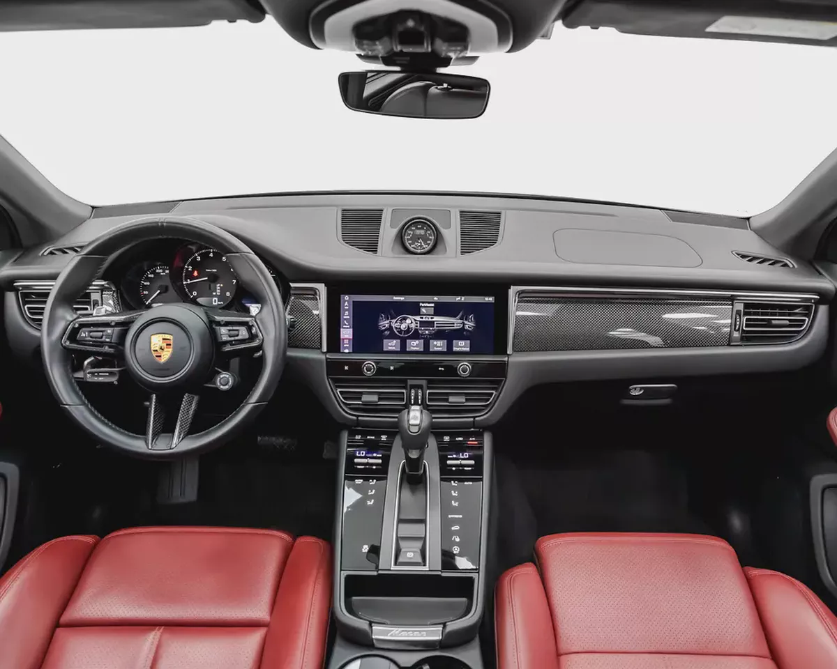 PORSCHE MACAN - 2024 - GCC - FSH - WARRANTY TILL JULY 2027 - EXCELLENT CONDITION-5-5