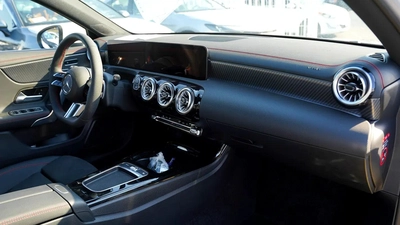 MERCEDES -BEN A 200L 1.5L V4 FULL OPTION MODEL 2025 CHINESE SPECS-12