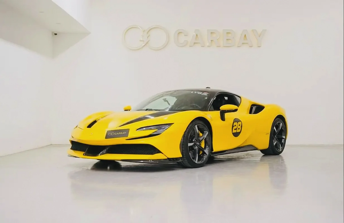 AED 17233 PM | FERRARI SF90 STRADALE 2021 | UNDER AGENCY SERVICE CONTRACT APRIL 2028 | GCC