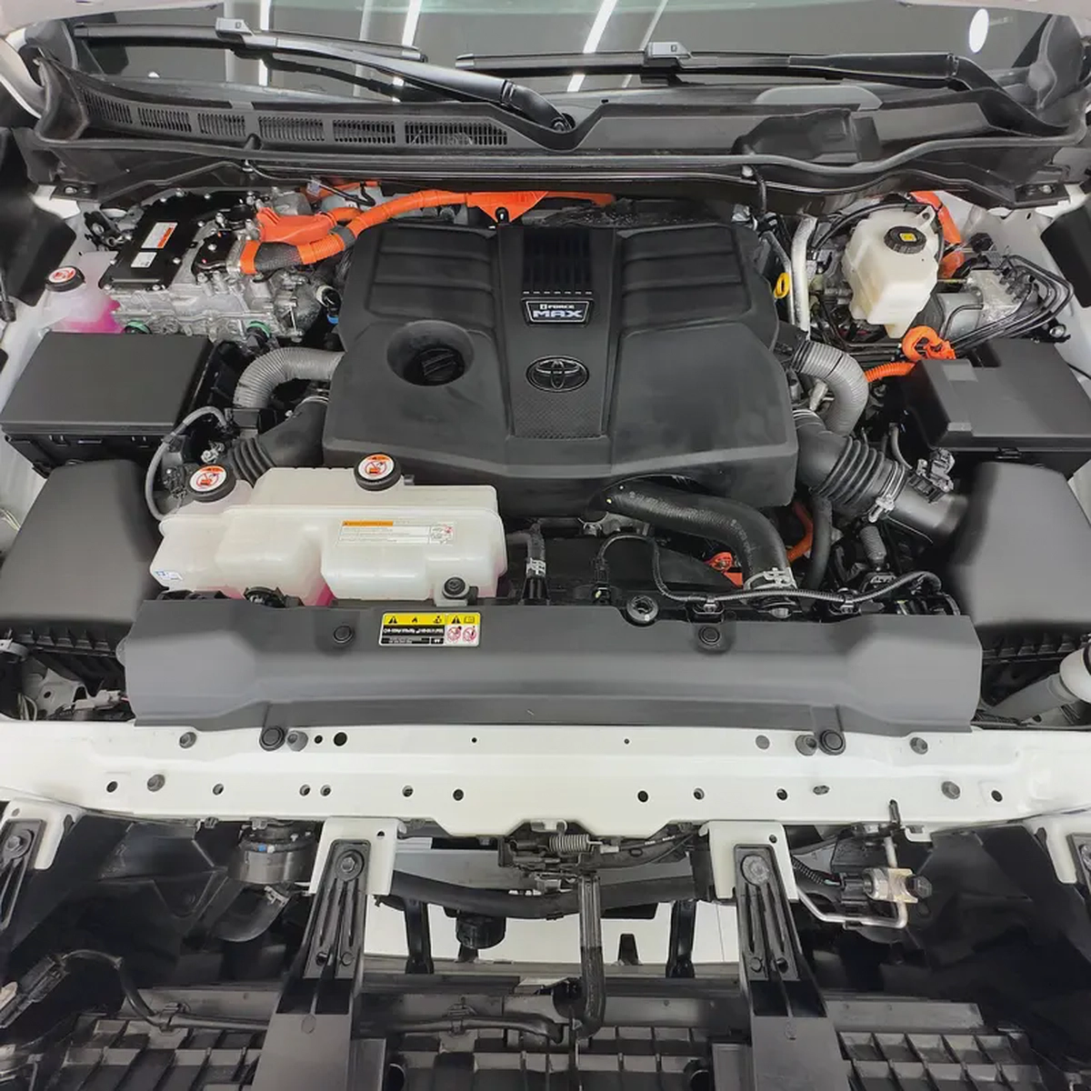 2025 Toyota Sequoia Limited hybrid-15-15