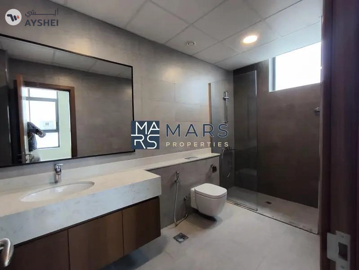 FREEHOLD CORNER VILLA FOR SALE IN TILAL CITY