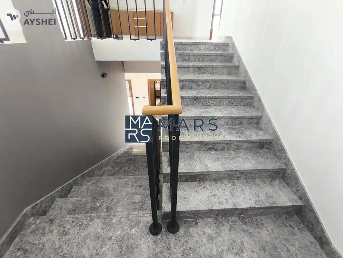 FREEHOLD CORNER VILLA FOR SALE IN TILAL CITY