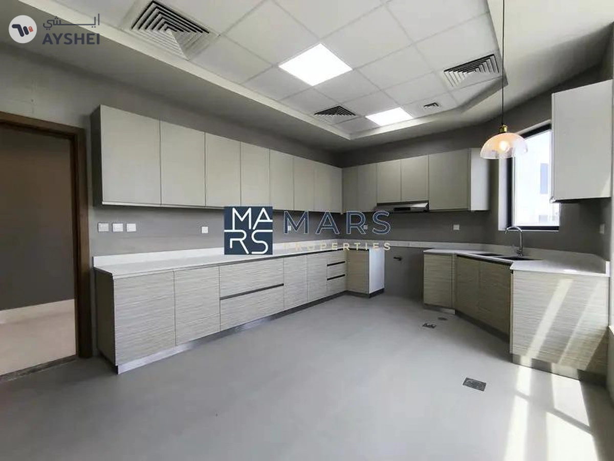 FREEHOLD CORNER VILLA FOR SALE IN TILAL CITY