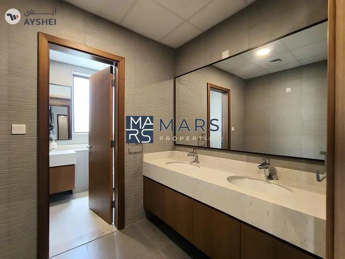 FREEHOLD CORNER VILLA FOR SALE IN TILAL CITY