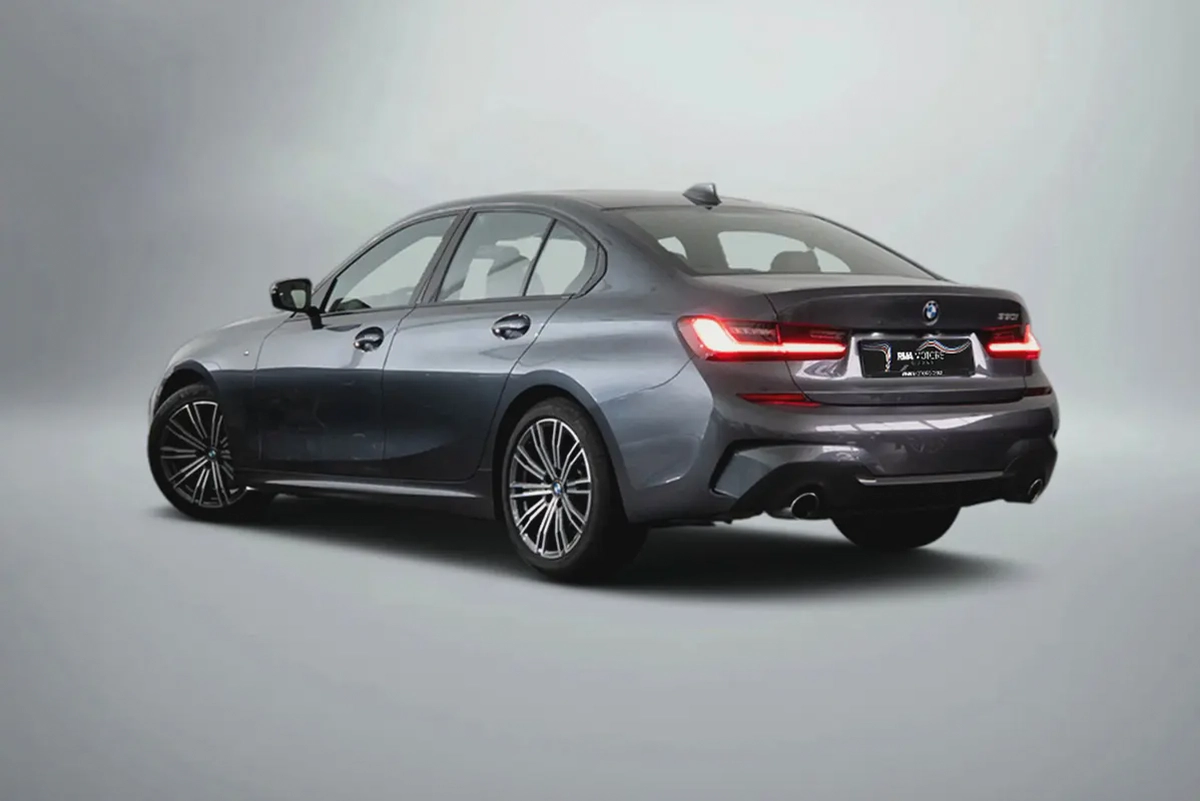2,187 AED / 60 months | 0% DP | 2019 BMW 330i / Full Service History-1-1