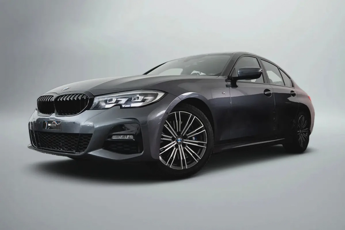 2,187 AED / 60 months | 0% DP | 2019 BMW 330i / Full Service History-4-4