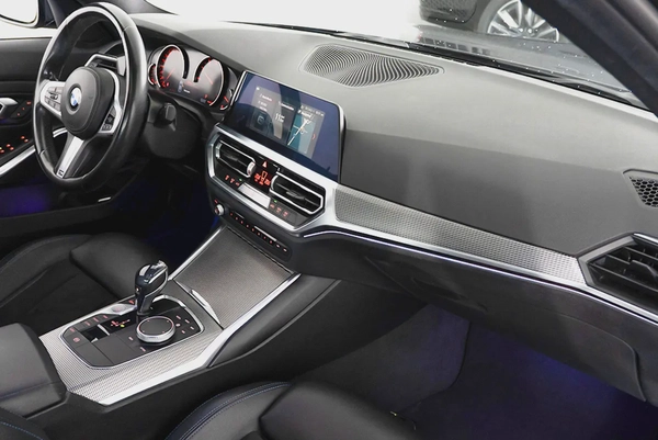 2,187 AED / 60 months | 0% DP | 2019 BMW 330i / Full Service History