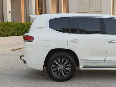 Toyota Land Cruiser VXR 2011 GCC Specs-6