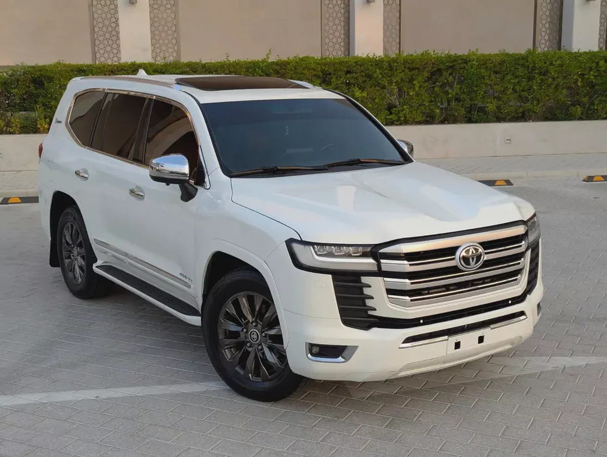 Toyota Land Cruiser VXR 2011 GCC Specs