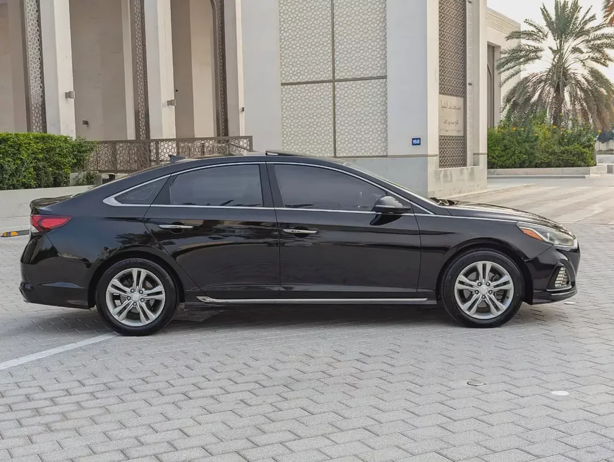 Hyundai Sonata 2018 Sport US Specs Premium Condition 4Cyl Full Option With Sunroof-18-18