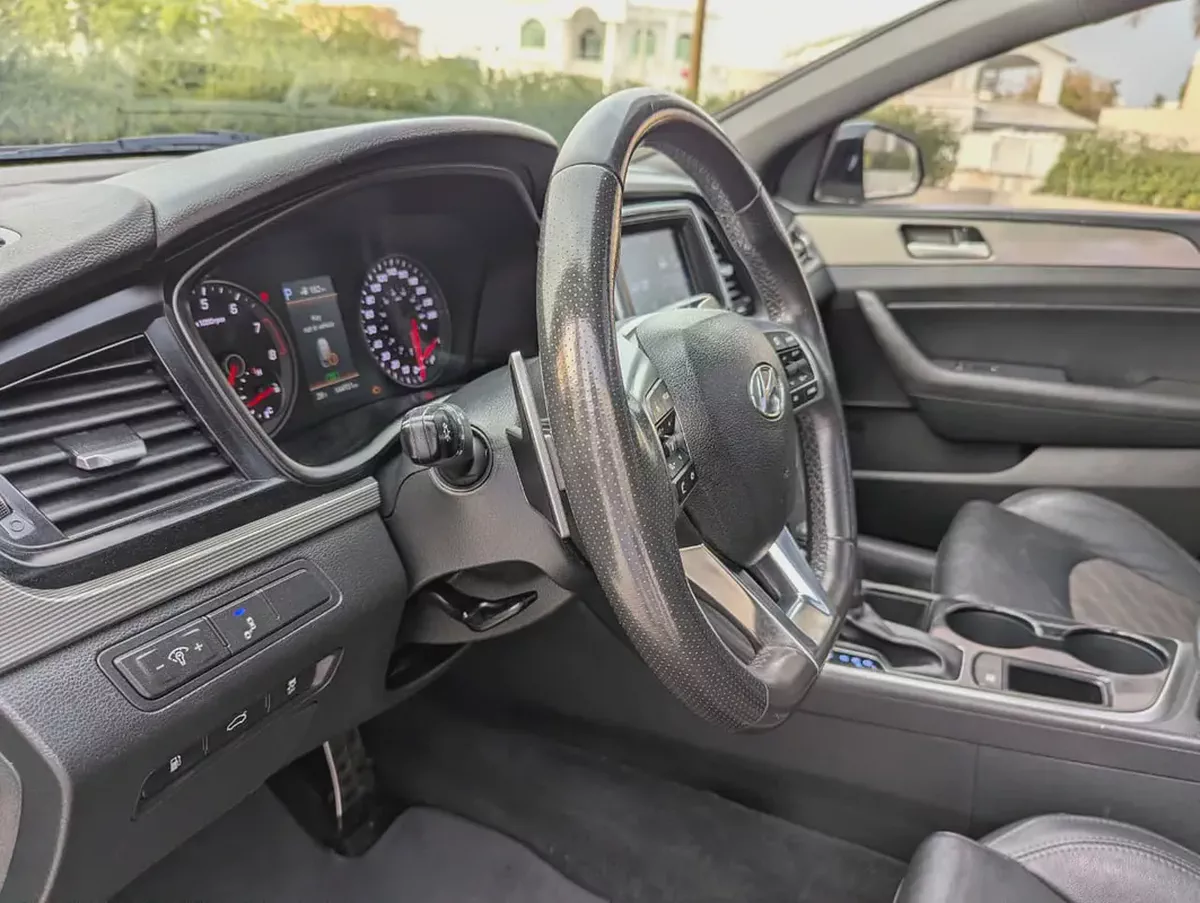 Hyundai Sonata 2018 Sport US Specs Premium Condition 4Cyl Full Option With Sunroof-8-8