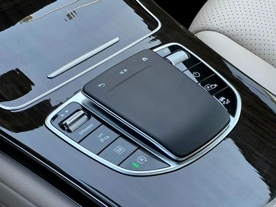 Mercedes-Benz GLC Coupe GLC 300, 2022 - GCC/Other Specs-15