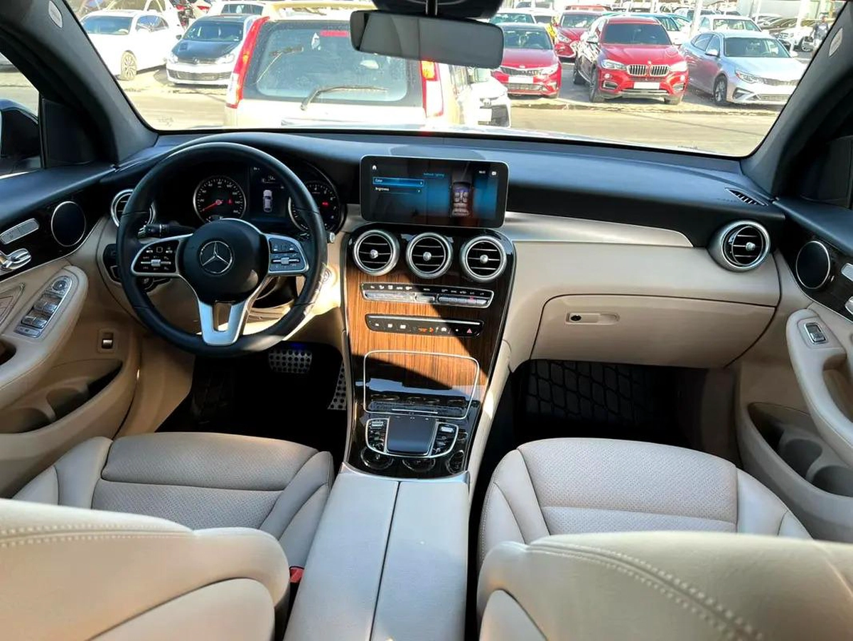 Mercedes-Benz GLC Coupe GLC 300, 2022 - GCC/Other Specs-6-6