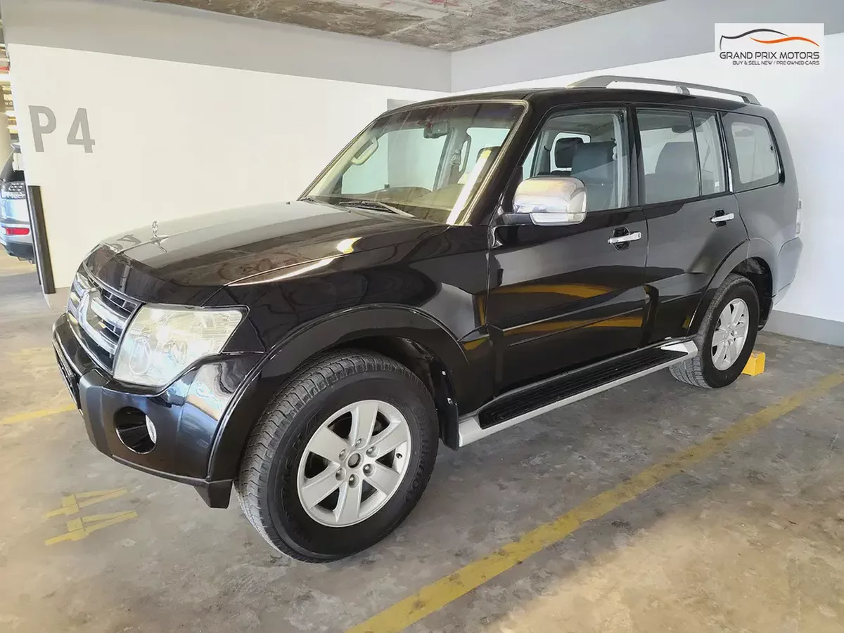 Mitsubishi Pajero GLS 7 Seater 2008 Model | GCC Specs