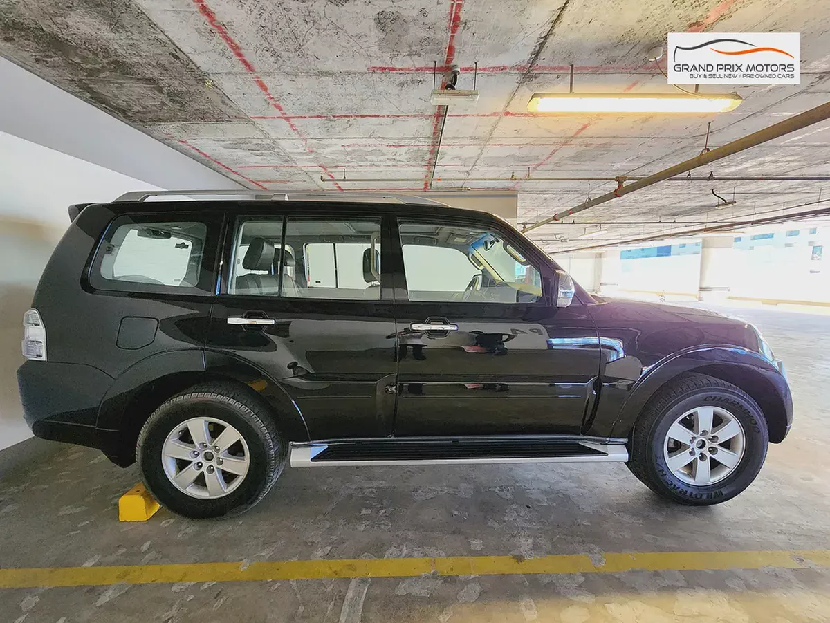 Mitsubishi Pajero GLS 7 Seater 2008 Model | GCC Specs-3-3
