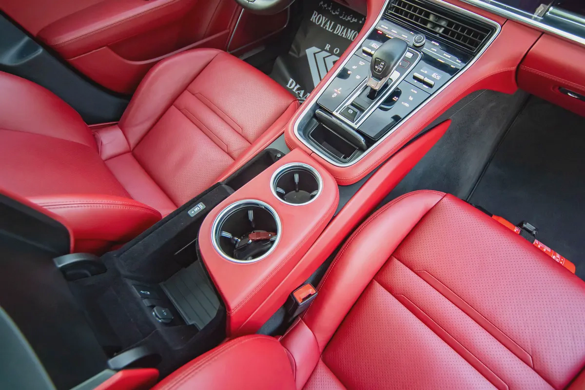 4,200 P.M | 0% DownPayment | Porsche Service | SummerOffer Extra Options-17-17
