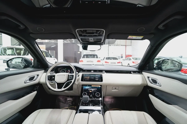 2022 LAND ROVER RANGE ROVER VELAR R-DYNAMIC SE P250 | GCC SPECS