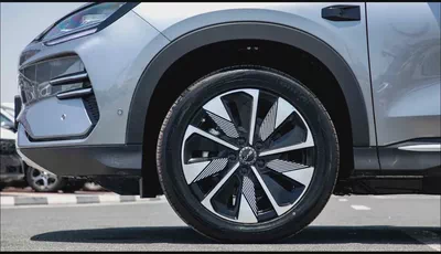 BYD Song Plus Premium- Chinese —2025- FULL OPTIONS-LOW MILAGE-FREE ACCIDENT-ORIGINAL PAINT-6