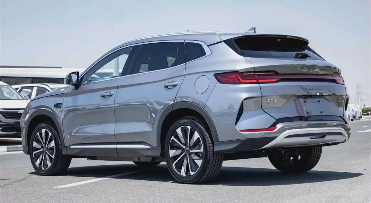 BYD Song Plus Premium- Chinese —2025- FULL OPTIONS-LOW MILAGE-FREE ACCIDENT-ORIGINAL PAINT-4-4