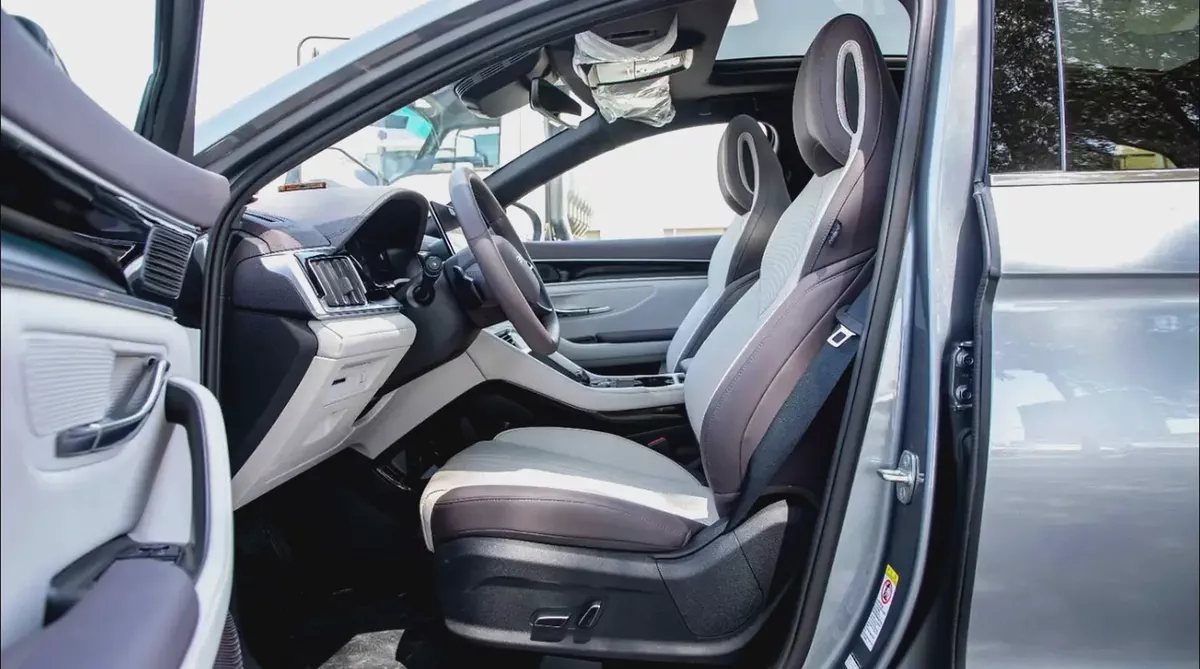 BYD Song Plus Premium- Chinese —2025- FULL OPTIONS-LOW MILAGE-FREE ACCIDENT-ORIGINAL PAINT-8-8
