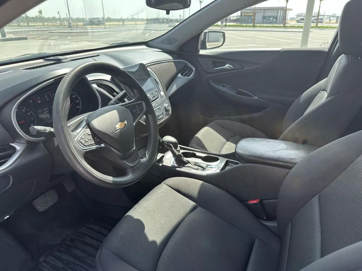 Chevrolet Malibu LS (NON GCC)-6-0