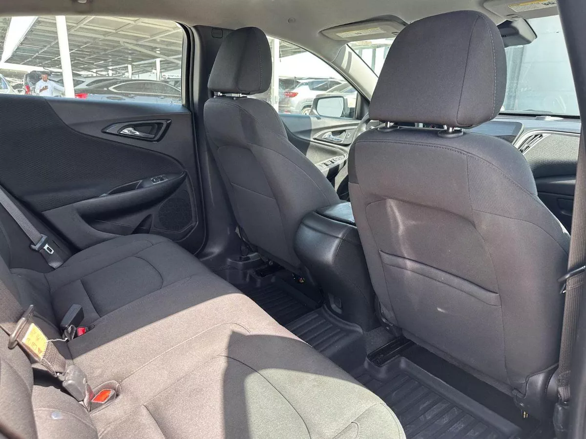 Chevrolet Malibu LS (NON GCC)-8-0