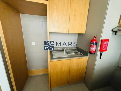 Fresh Start: Stylish 1-Bedroom Apartment-10