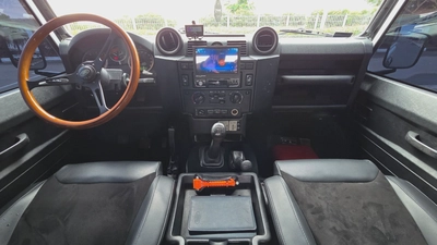 Defender 90 (Diesel Manual)-11
