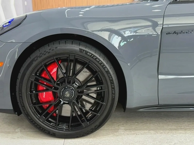 2026 - Porsche Panamera Turbo S E-Hybrid - Performance Luxury Sedan-6