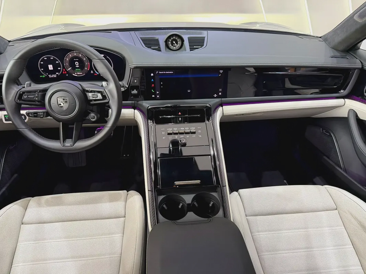 2026 - Porsche Panamera Turbo S E-Hybrid - Performance Luxury Sedan-11-11