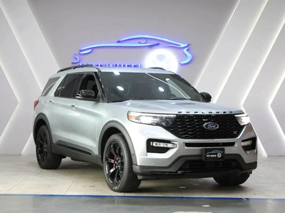 2022 - Ford Explorer ST - V6-8