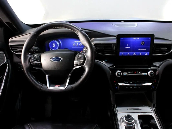 2022 - Ford Explorer ST - V6