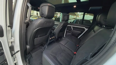 Land Rover Defender 110 V8 Edition P525 2022| GCC Specs | Original paint-13