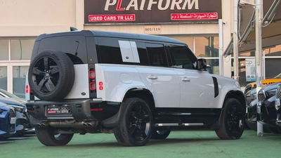 Land Rover Defender 110 V8 Edition P525 2022| GCC Specs | Original paint-1