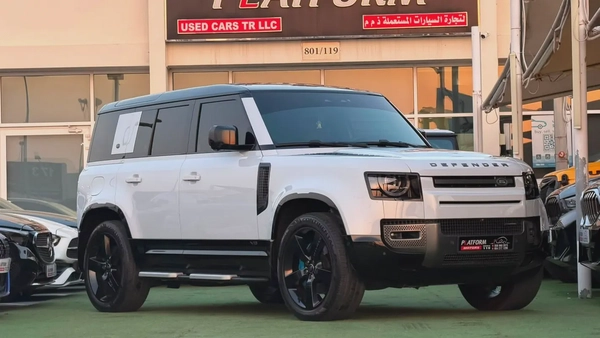 Land Rover Defender 110 V8 Edition P525 2022| GCC Specs | Original paint