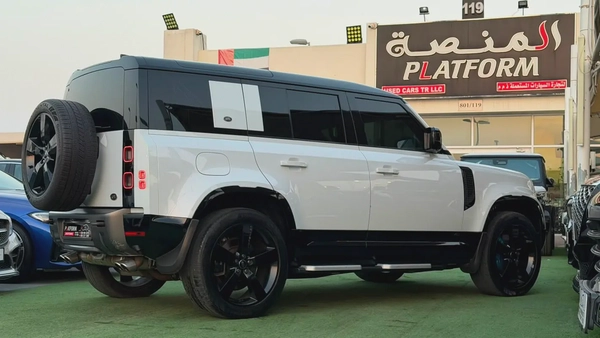 Land Rover Defender 110 V8 Edition P525 2022| GCC Specs | Original paint