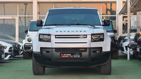 Land Rover Defender 110 V8 Edition P525 2022| GCC Specs | Original paint