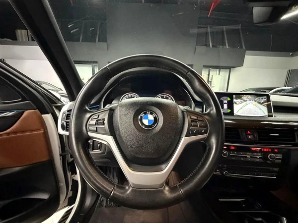 Aed 1028 | BMW X5 Xdrive35i | 7 Seater | GCC Specs
