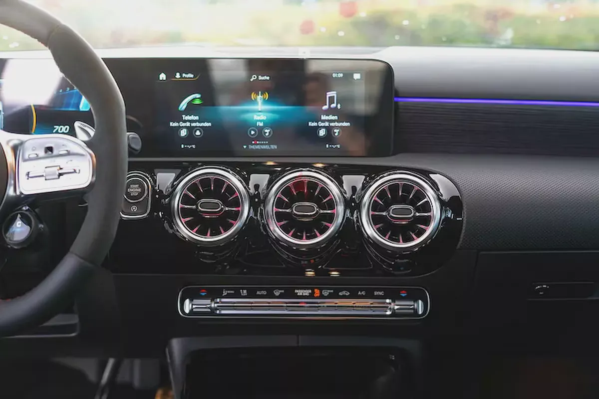 2022 Mercedes-Benz AMG GT 53 4MATIC+ - European Specs-7-7