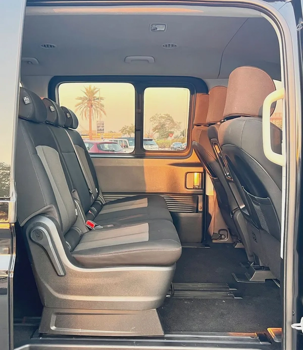 Hyundai Staria Comfort 2024 GCC Specs - Brand New